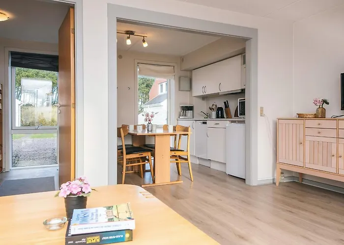 6 Person In Romo-by Traum Sønderby